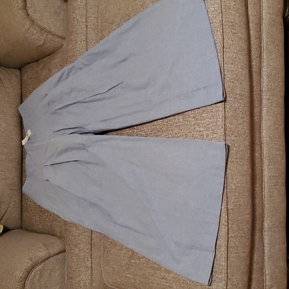 Pleated wide leg pants
